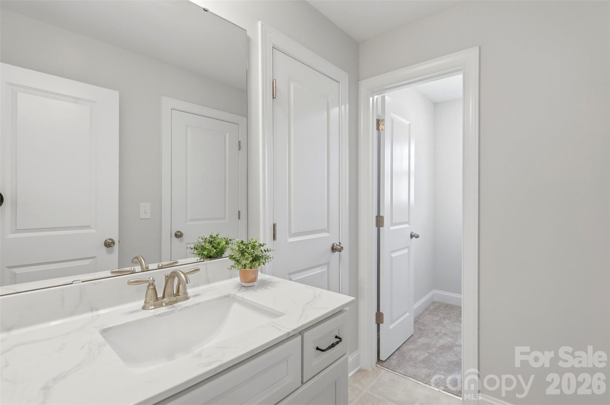 1092 Baldwin Drive — Lancaster