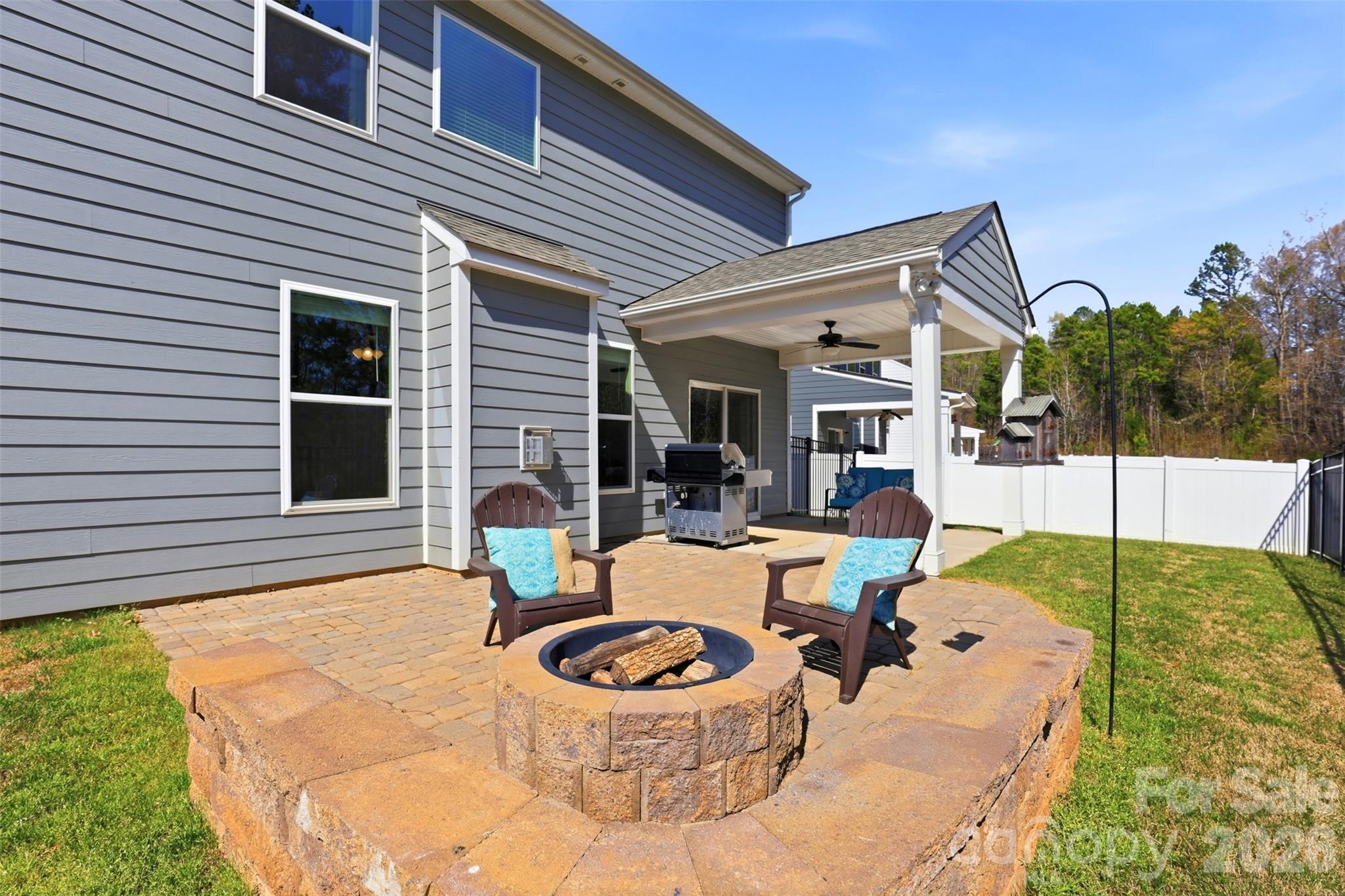 1092 Baldwin Drive — Lancaster