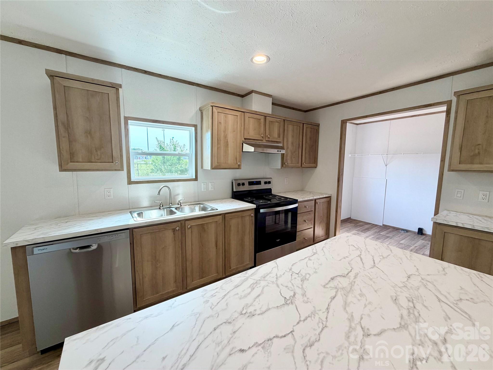 146 Con Lee Drive — Olin