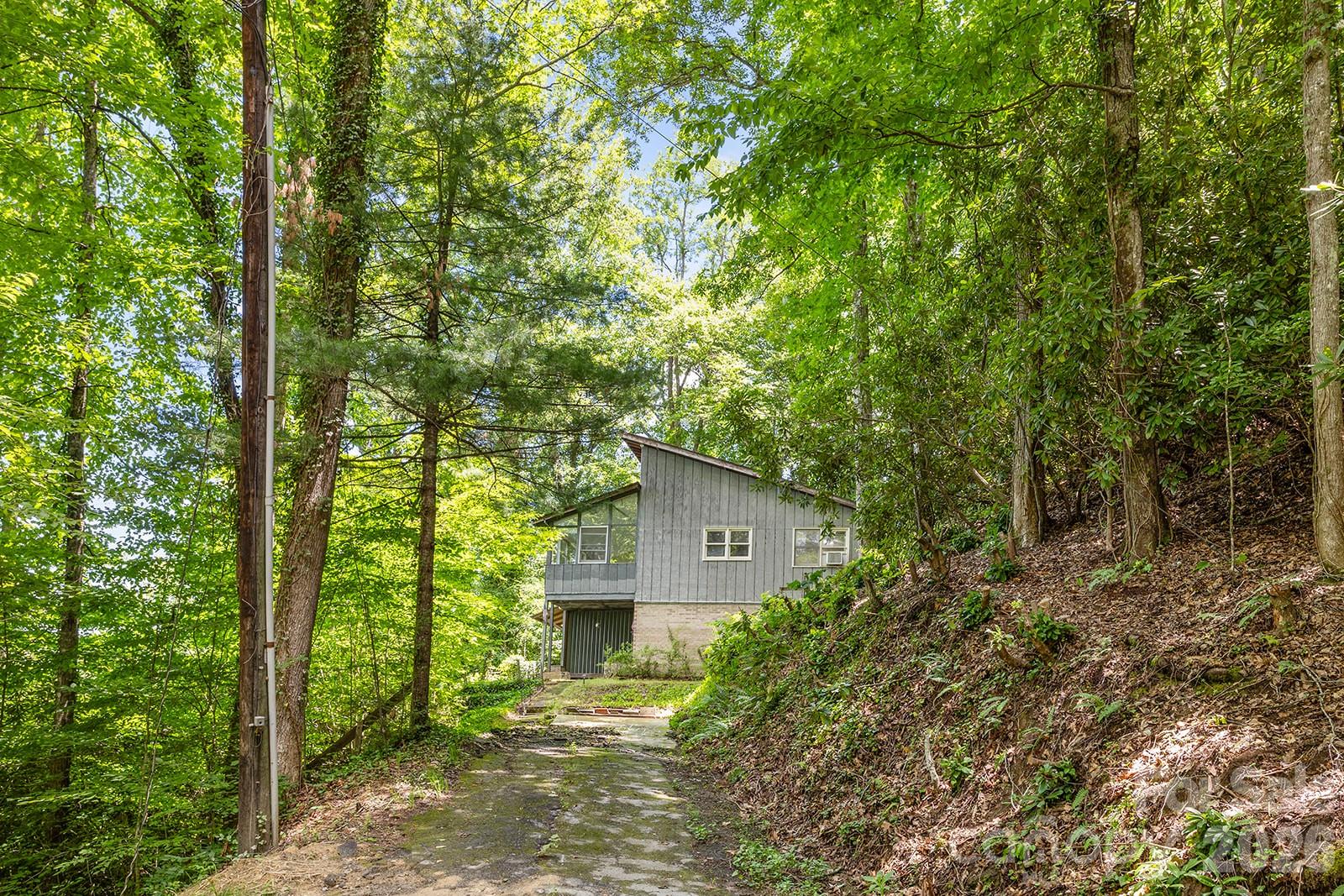 376 Stoney Brook Road — Penrose