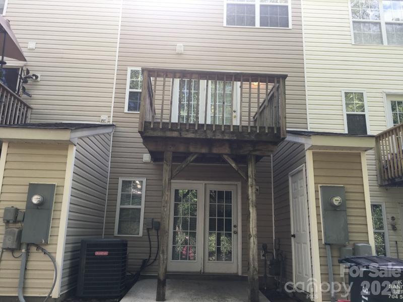 3139 Falling Rock Court — Charlotte