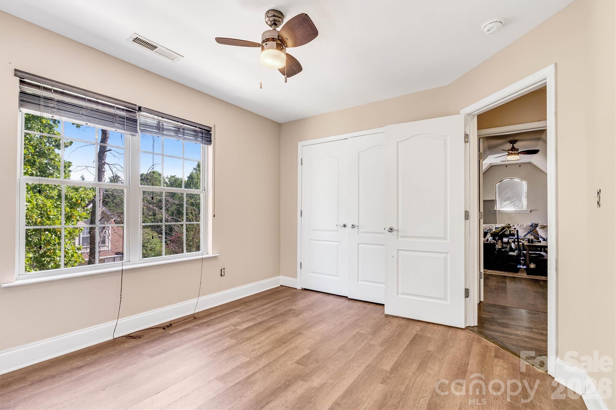 1915 Lynmore Drive — Sherrills Ford