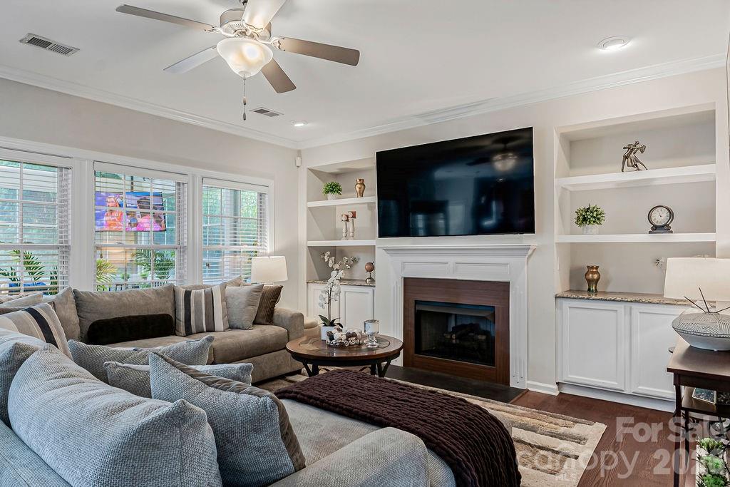 13731 Daltrey Lane — Charlotte