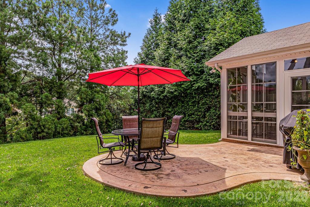 13731 Daltrey Lane — Charlotte