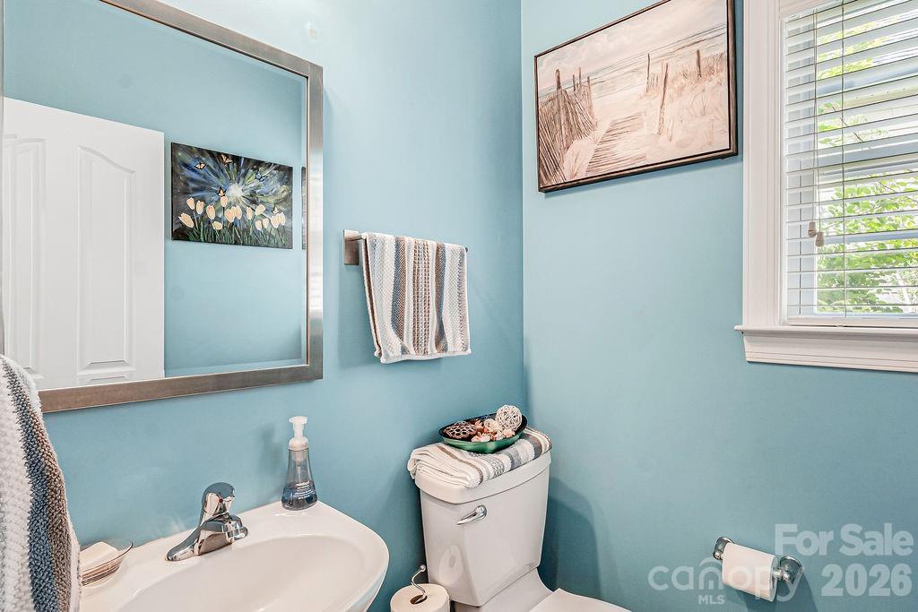 13731 Daltrey Lane — Charlotte