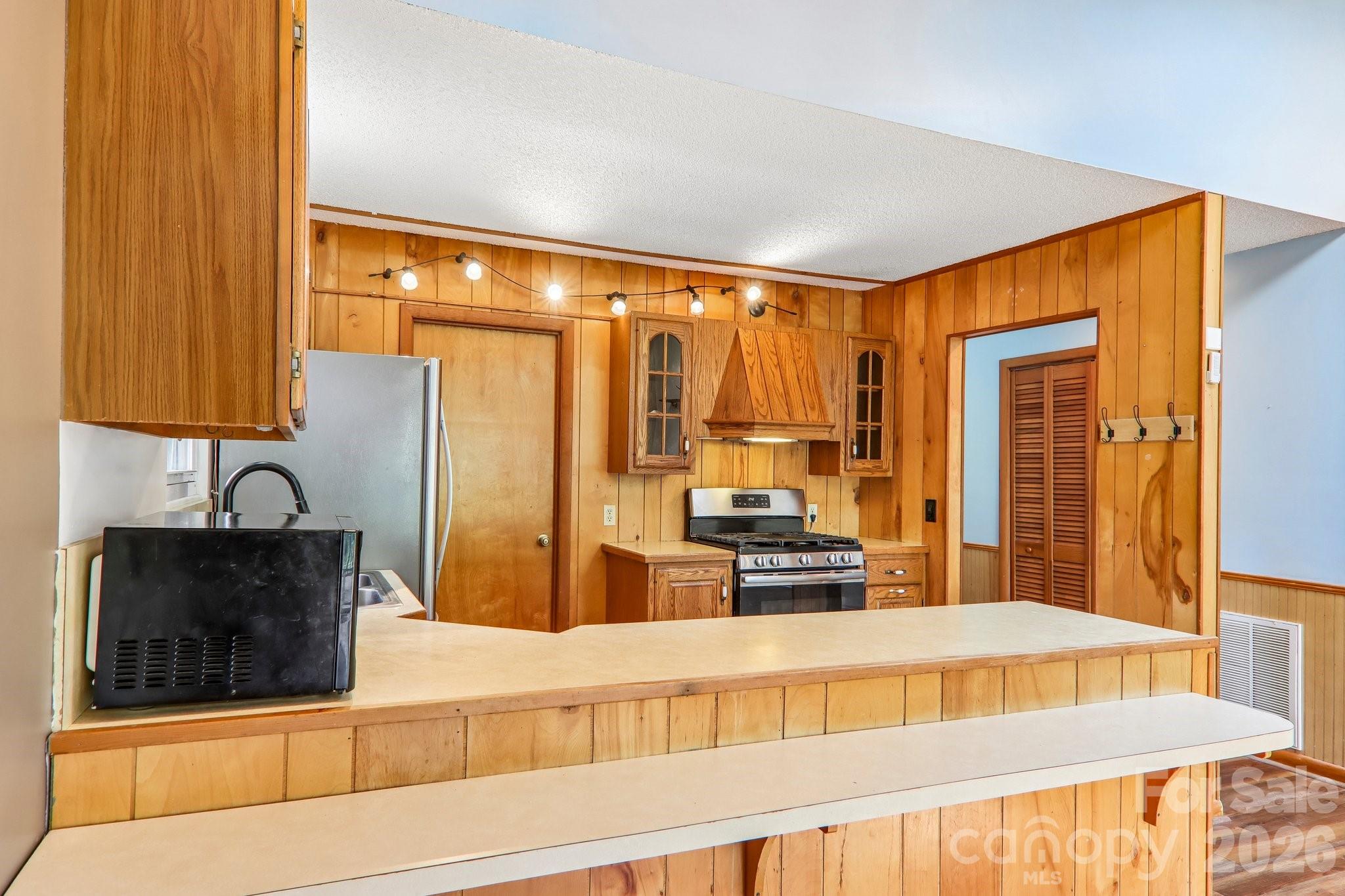 200 Holley Lane — Maggie Valley