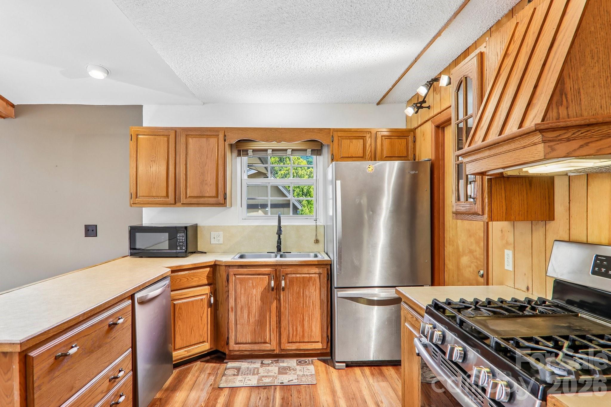 200 Holley Lane — Maggie Valley