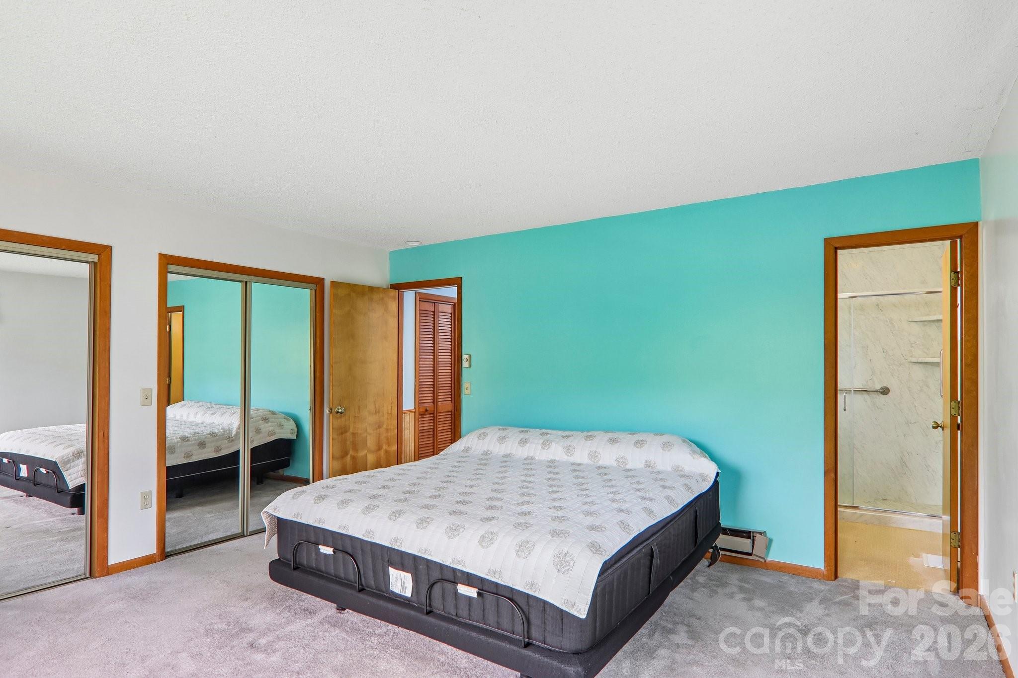 200 Holley Lane — Maggie Valley