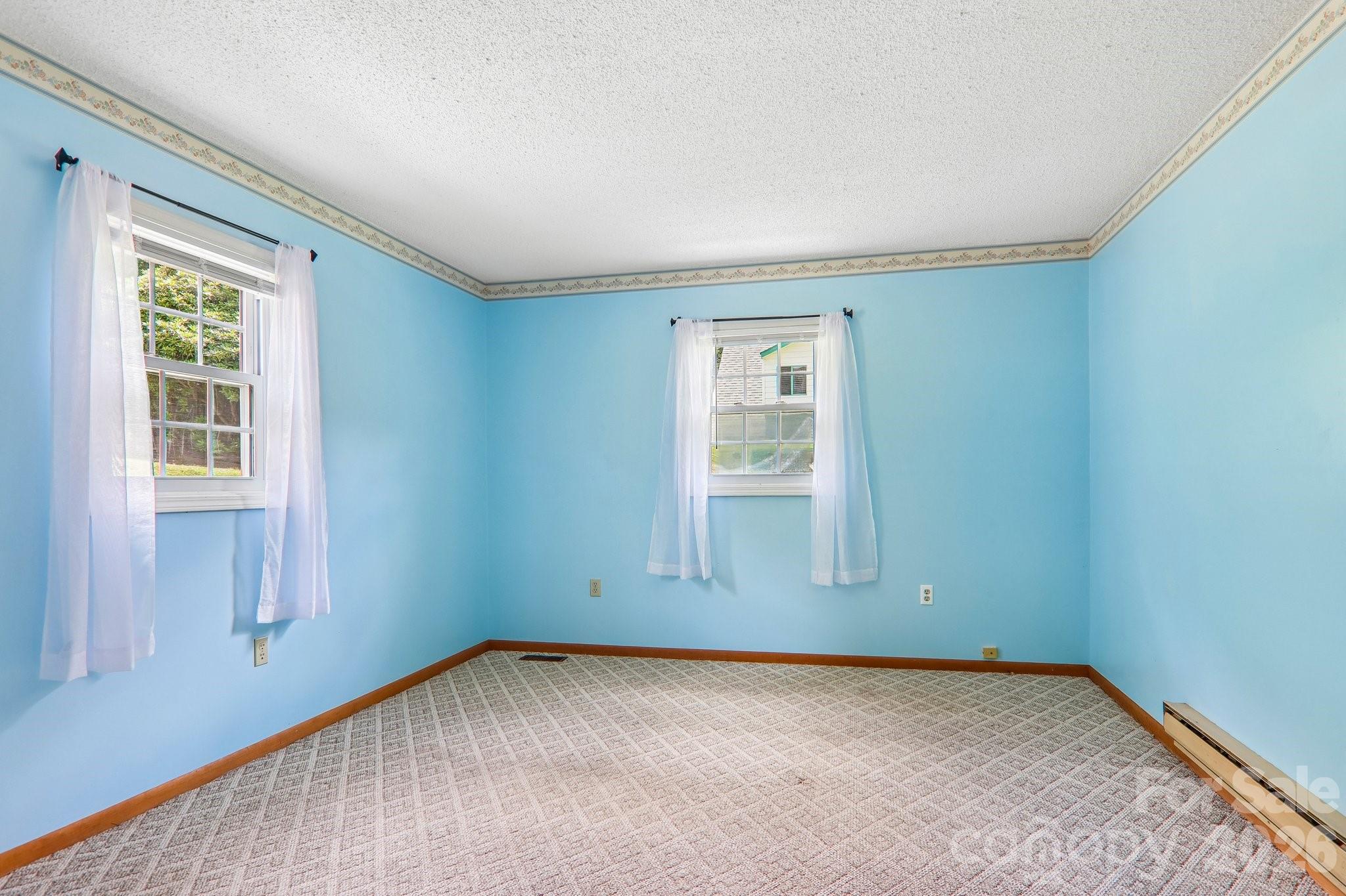200 Holley Lane — Maggie Valley