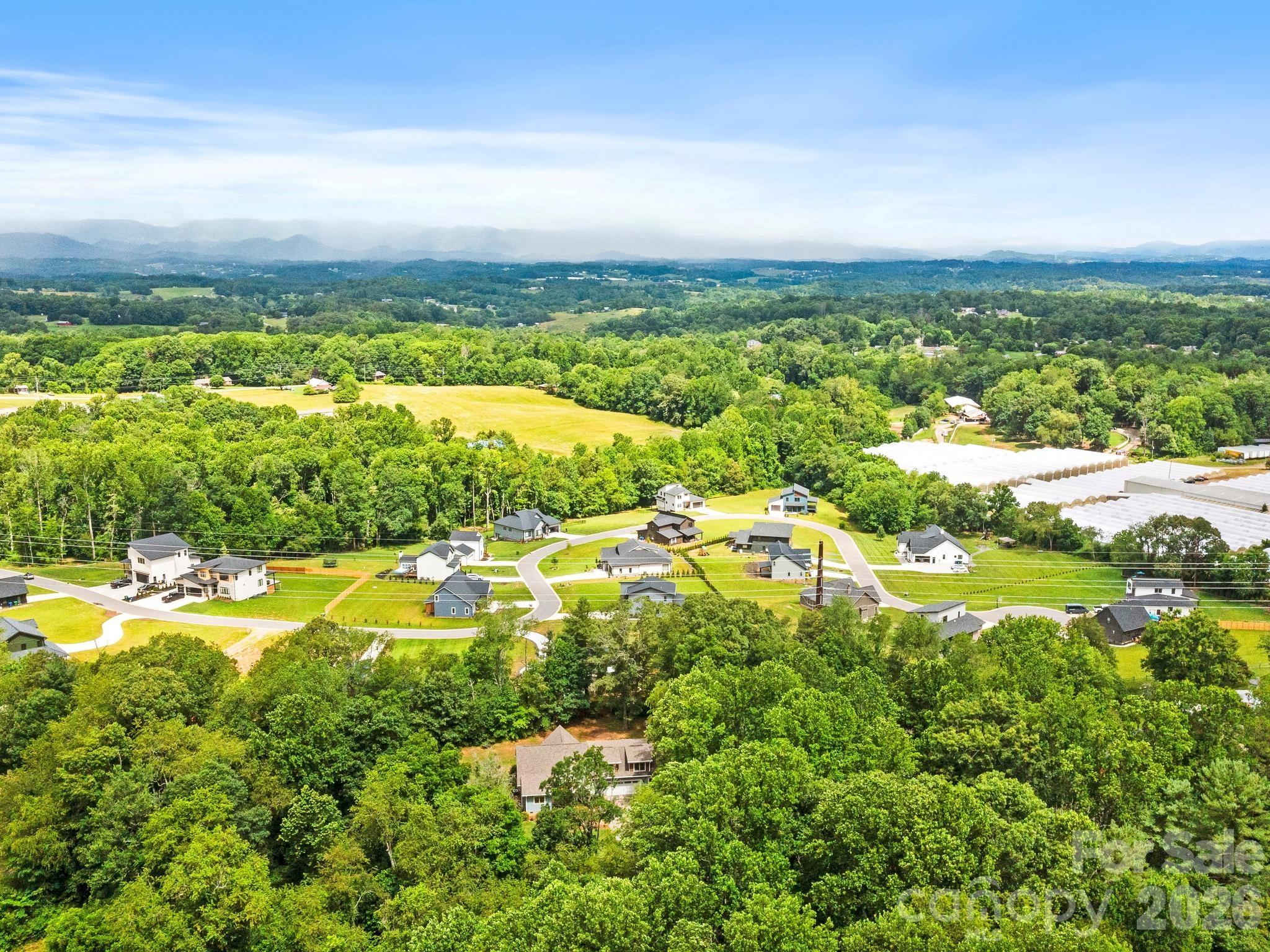 116 W Hiawatha Court — Asheville