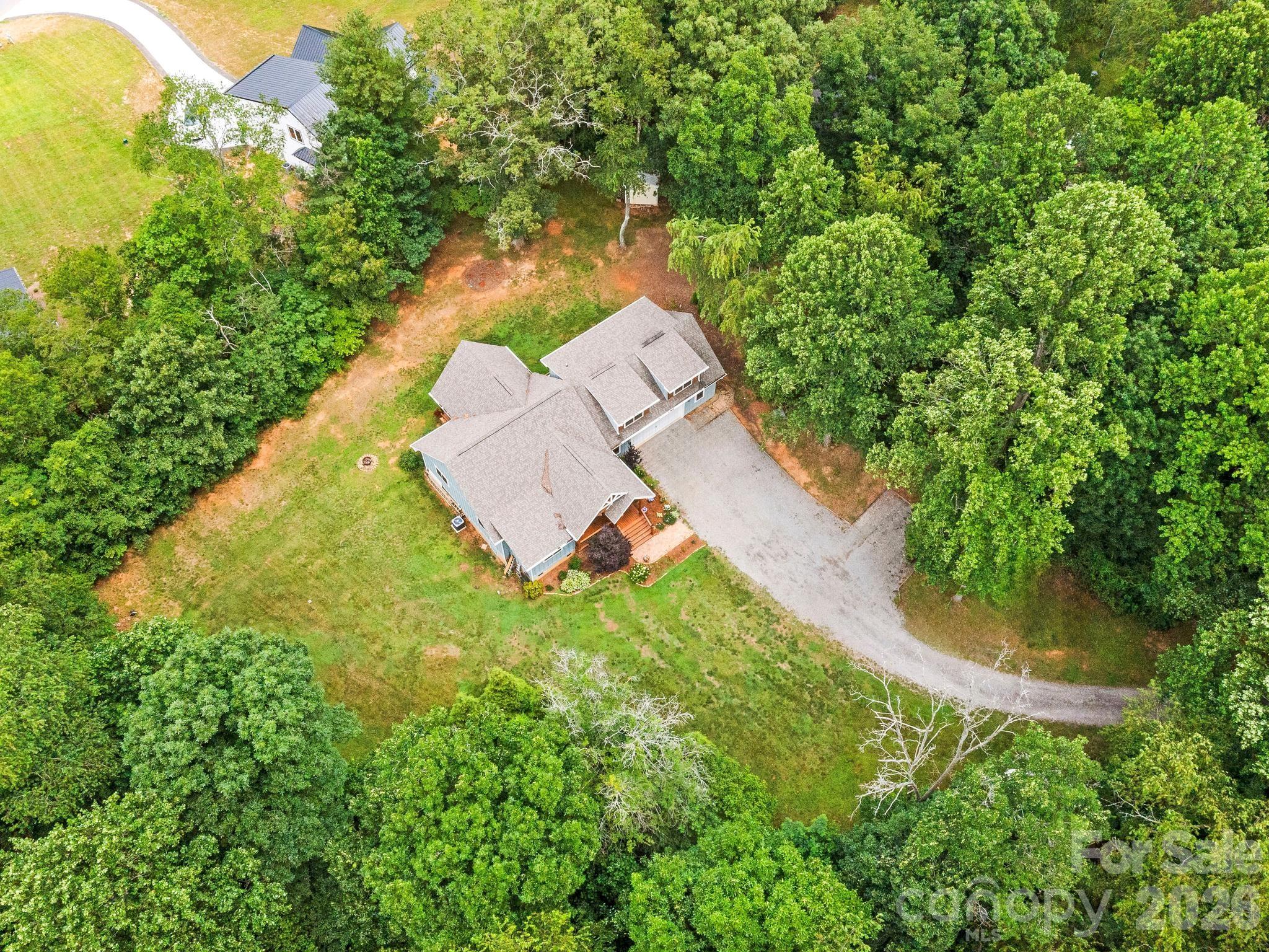 116 W Hiawatha Court — Asheville