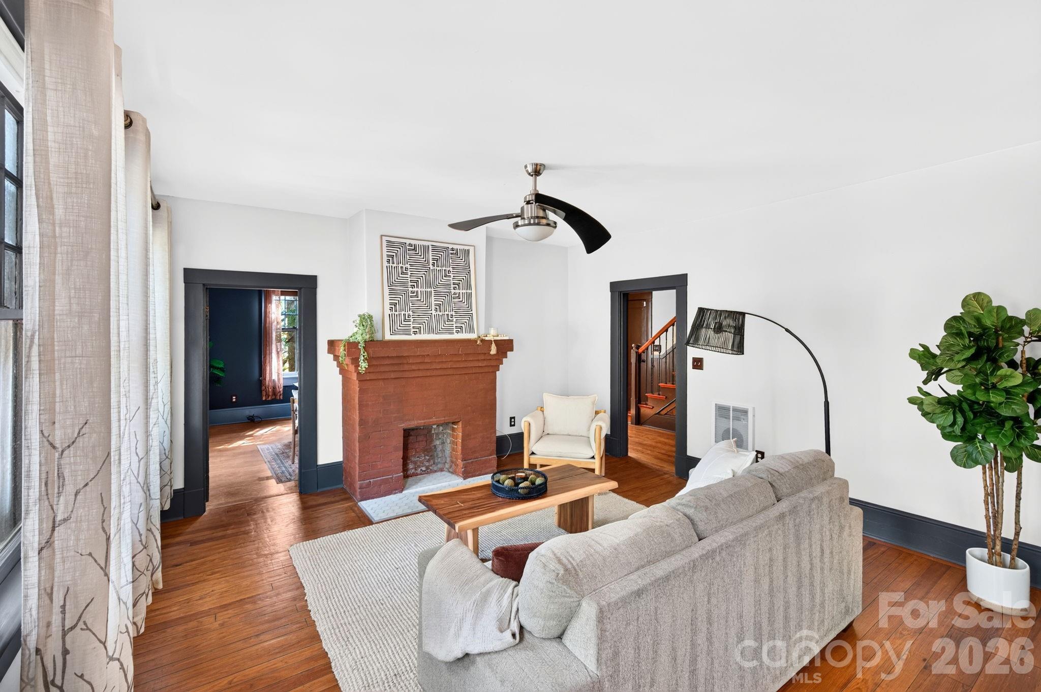 11 Cullowhee Street — Asheville