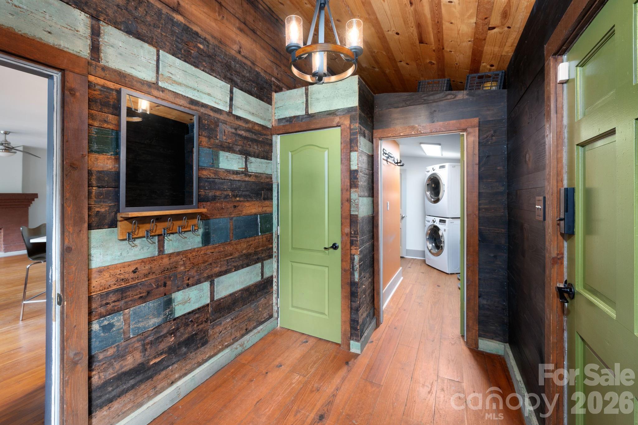 11 Cullowhee Street — Asheville