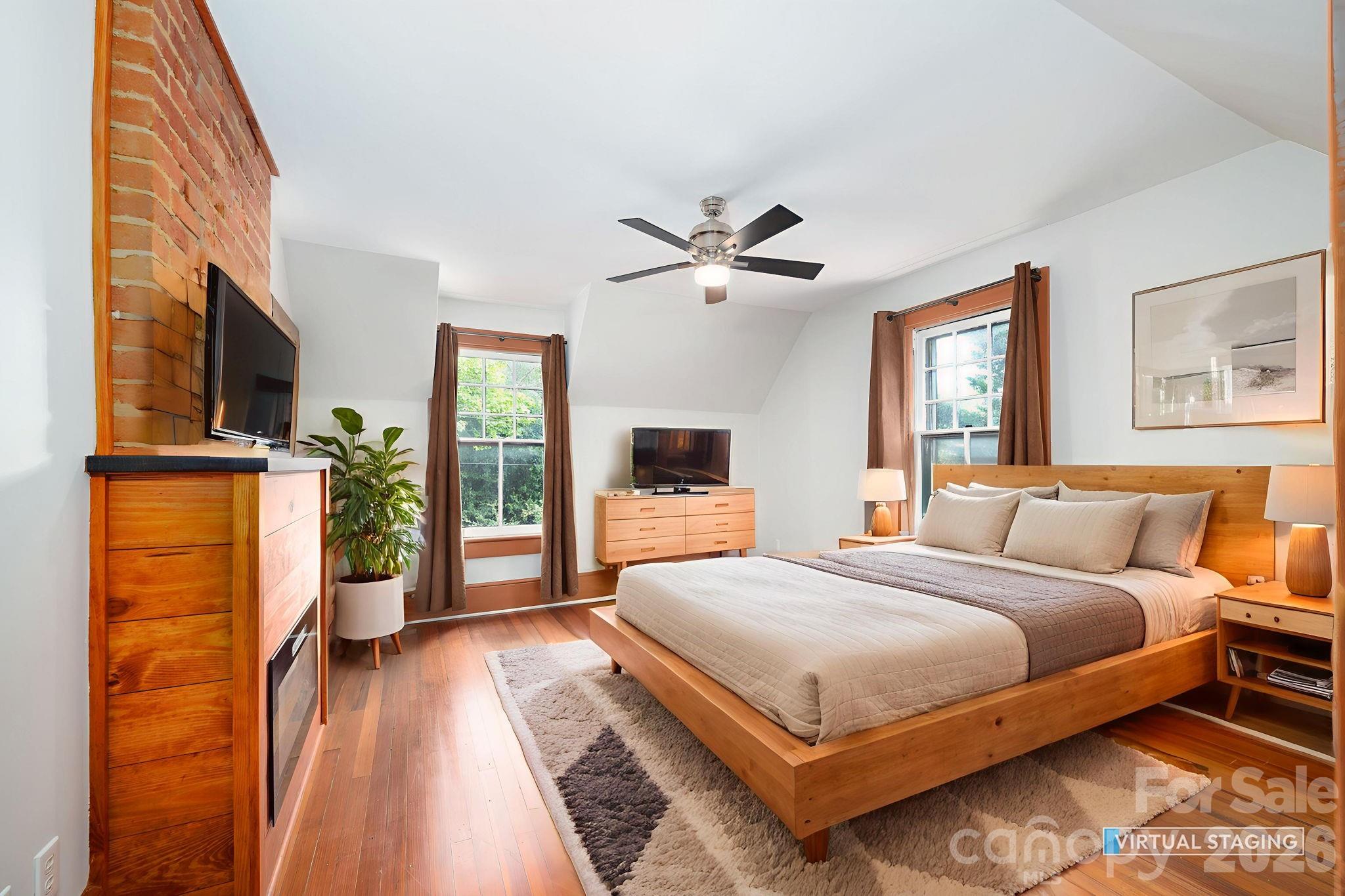 11 Cullowhee Street — Asheville