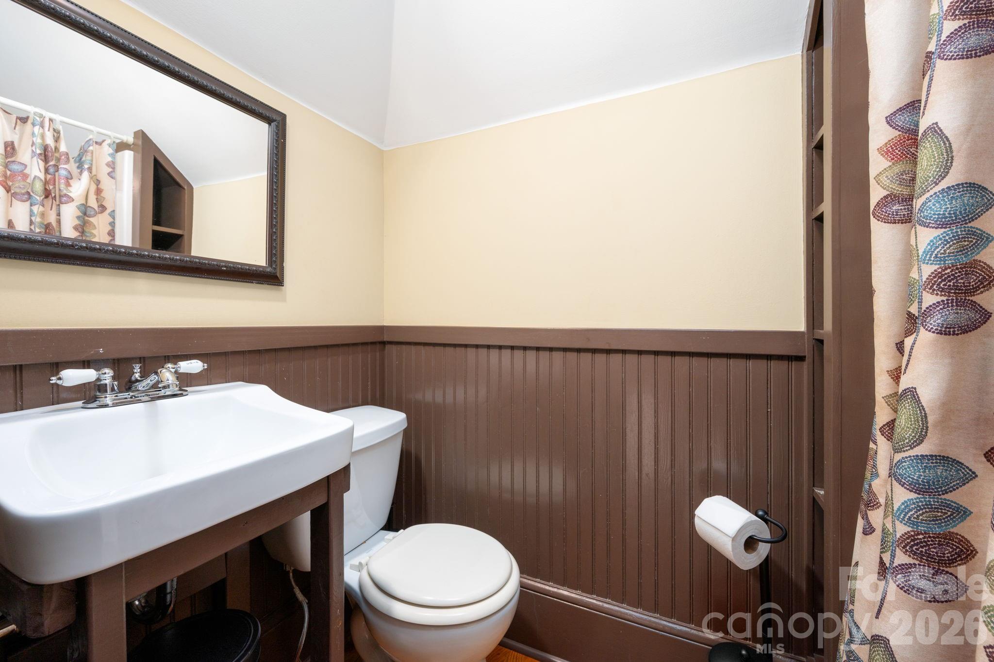 11 Cullowhee Street — Asheville