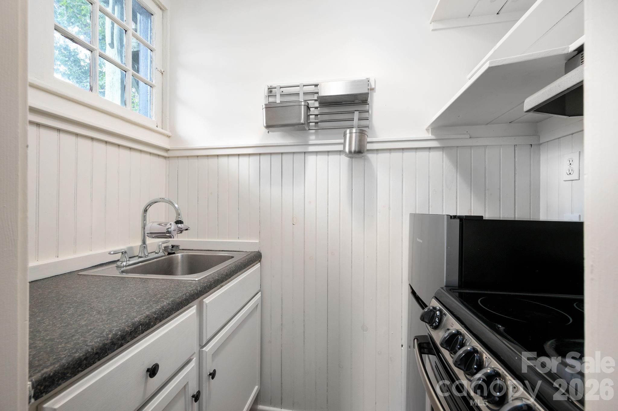 11 Cullowhee Street — Asheville
