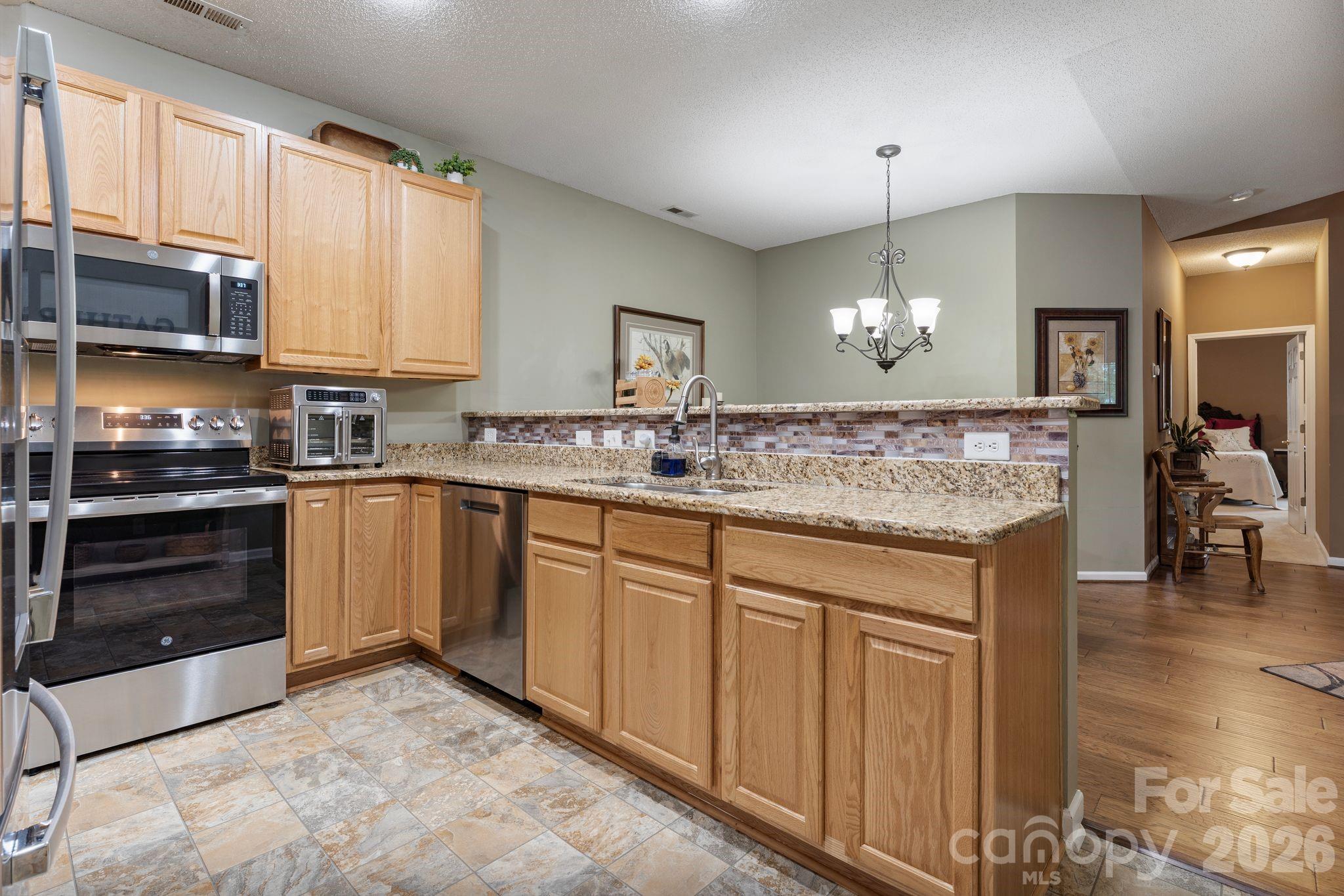 16627 Timber Crossing Road — Charlotte