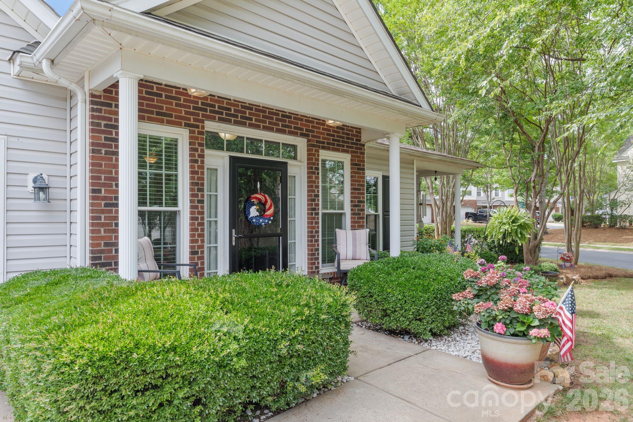 16627 Timber Crossing Road — Charlotte