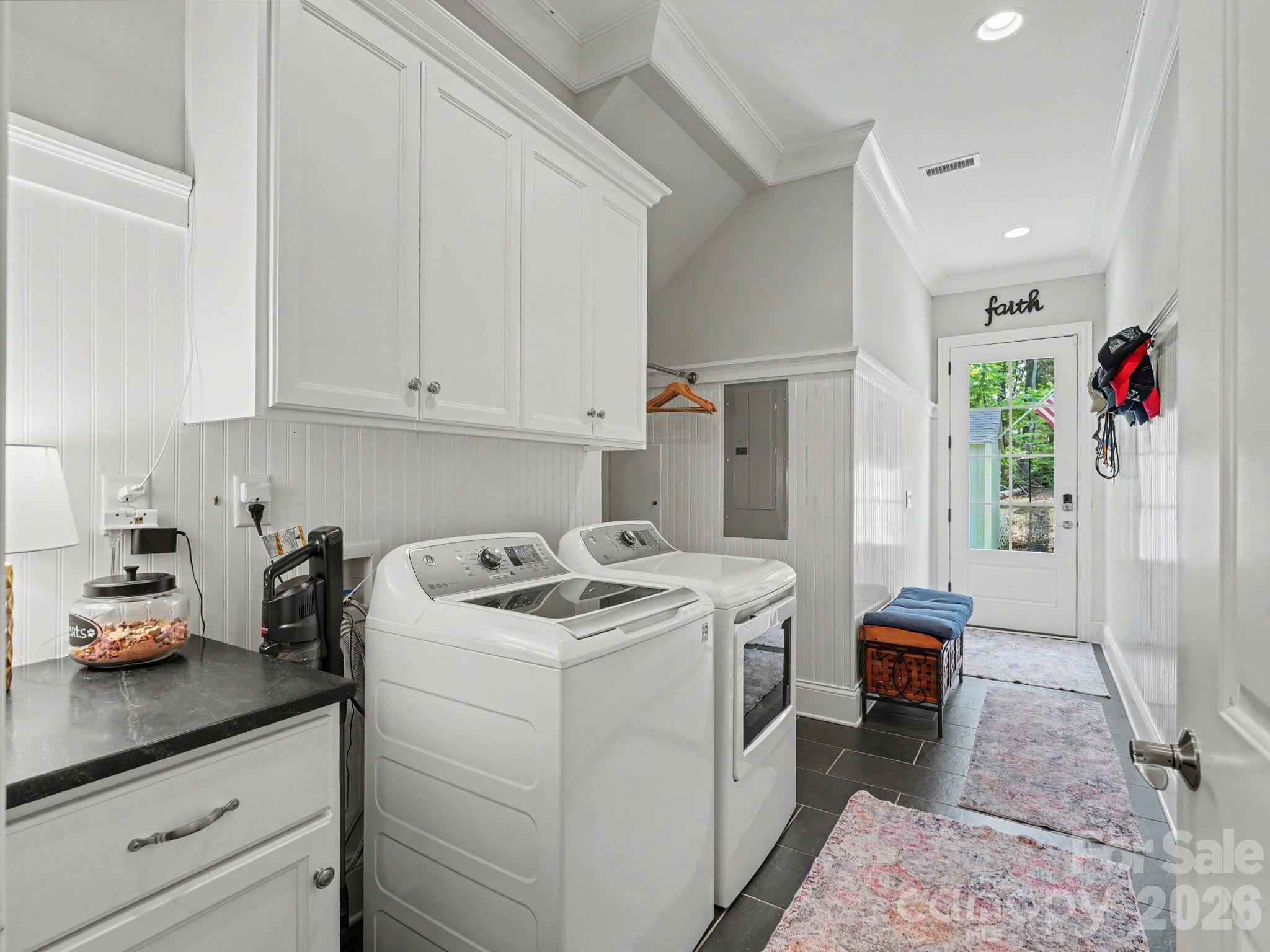 9560 Regent Drive — Davidson