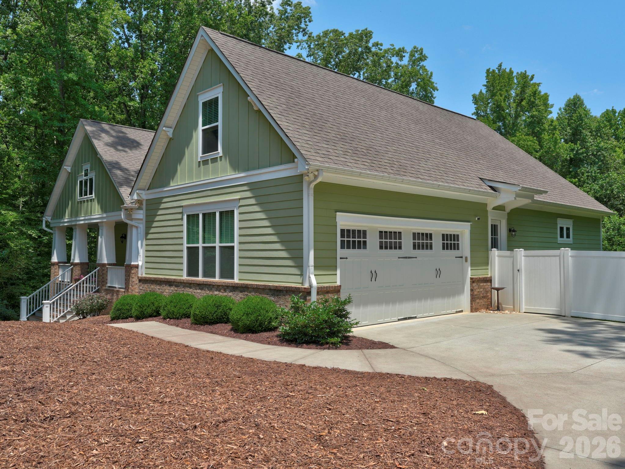 9560 Regent Drive — Davidson