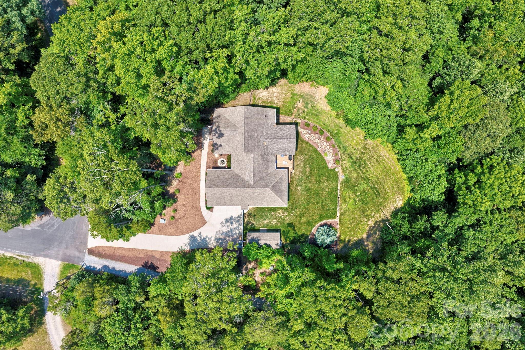 9560 Regent Drive — Davidson