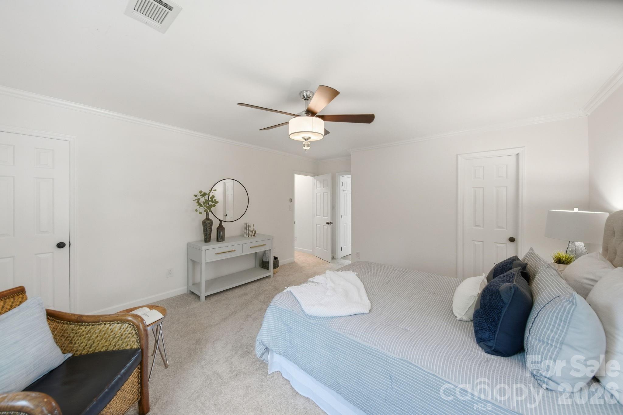 5600 Carmel Station Avenue — Charlotte