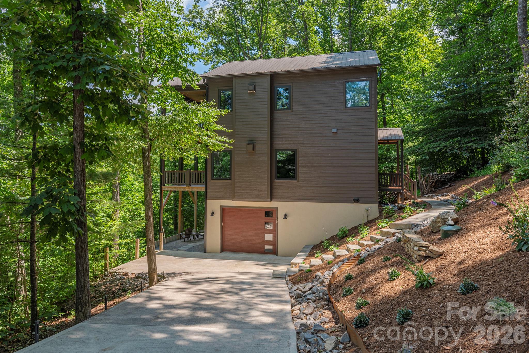 28 & 30 Garren View Drive — Fairview