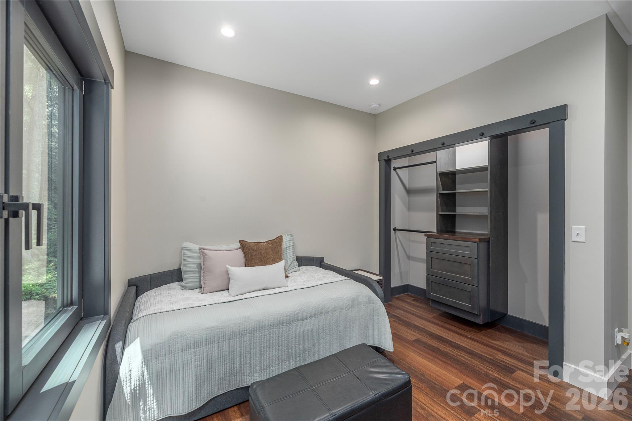 28 & 30 Garren View Drive — Fairview