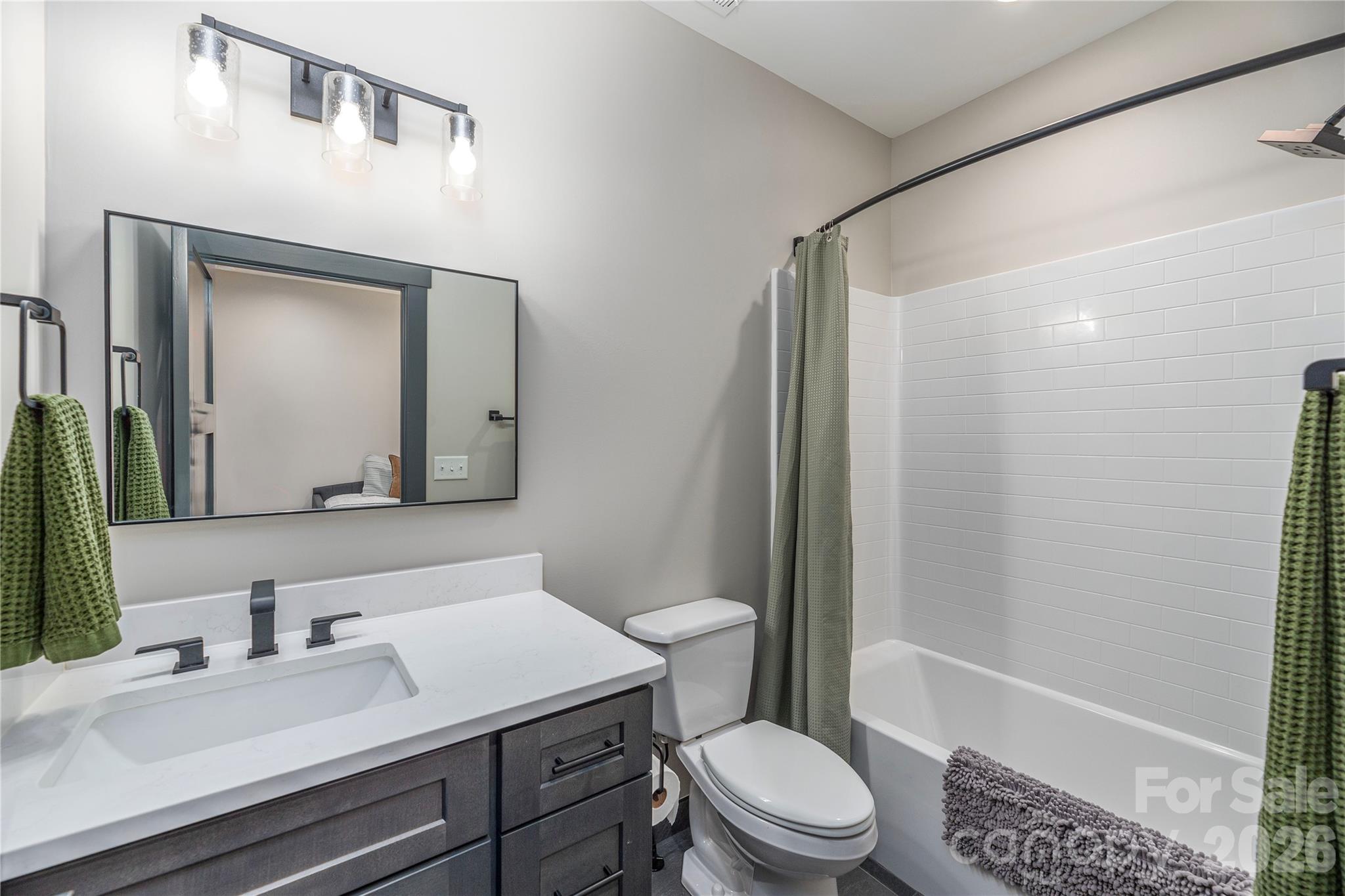 28 & 30 Garren View Drive — Fairview