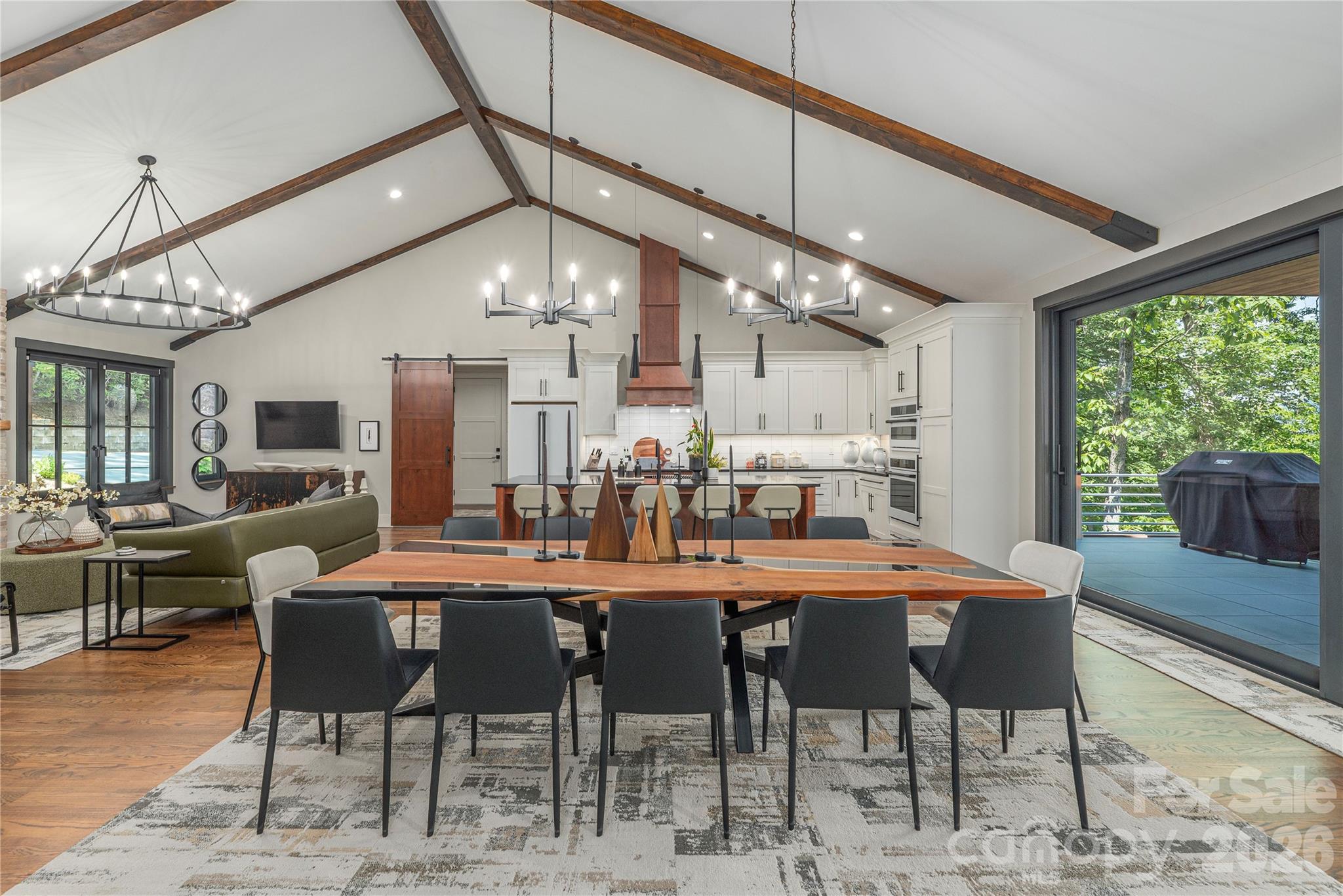 28 & 30 Garren View Drive — Fairview