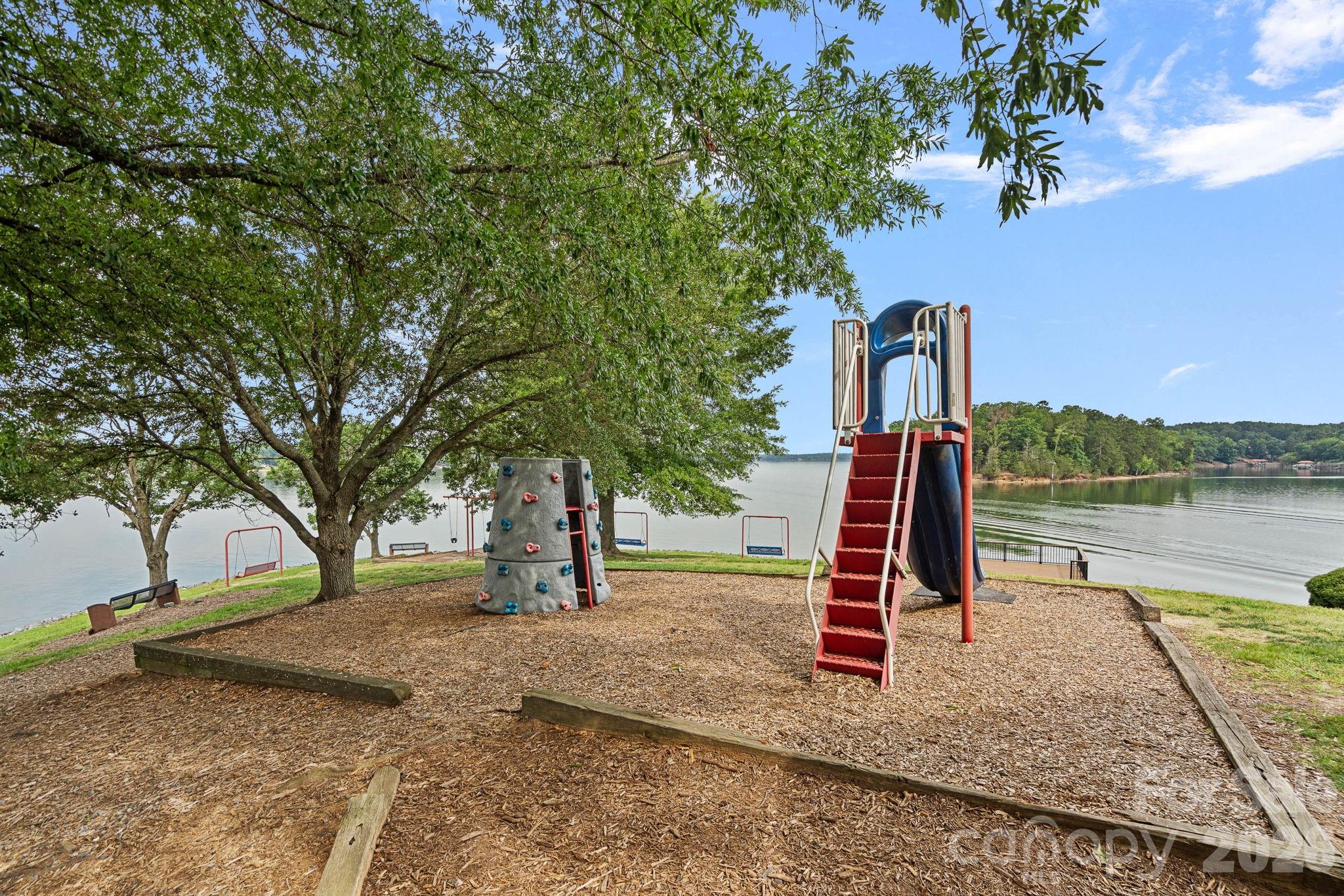 710 Fairway Point Drive — Tega Cay