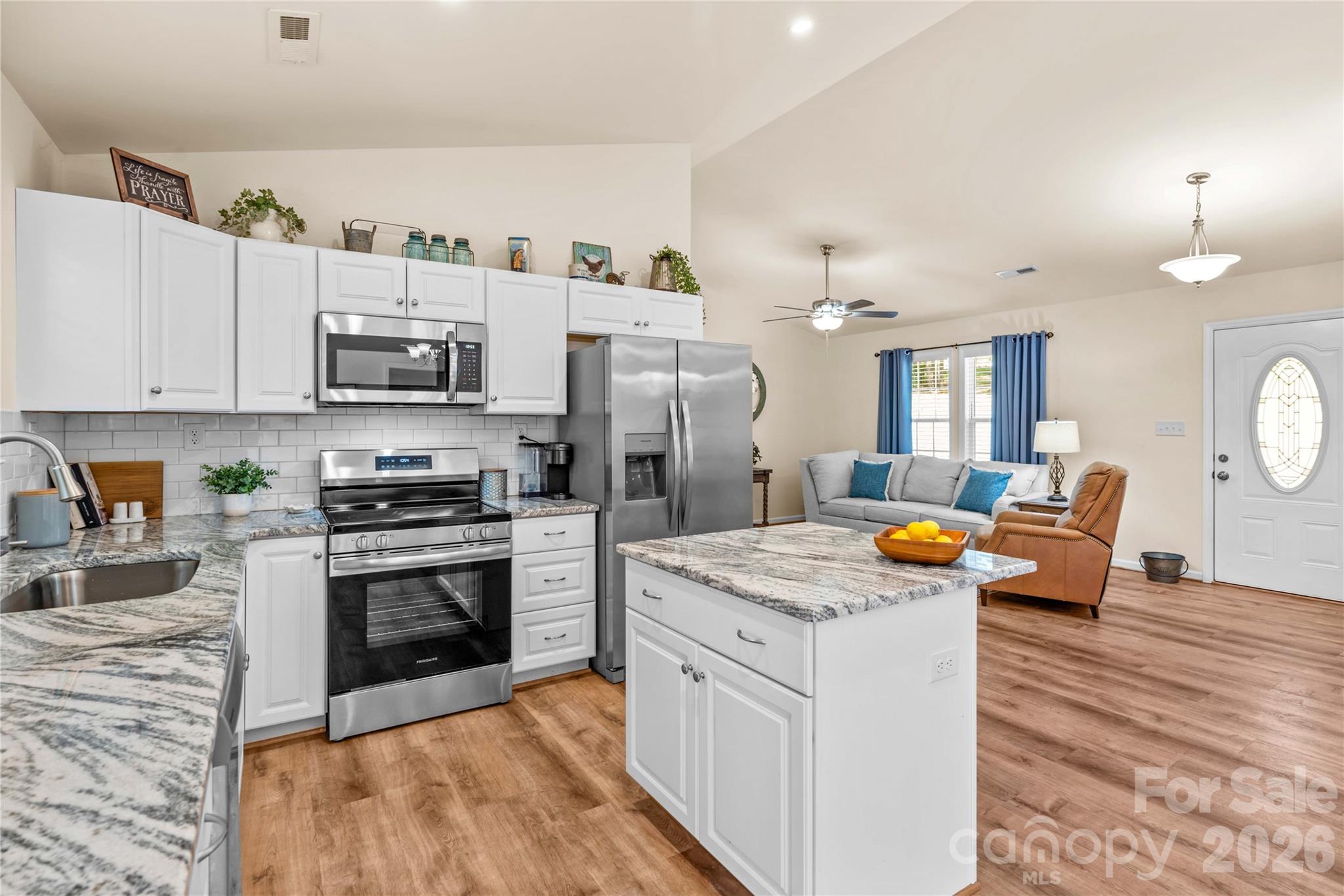 122 S Yadkin River Road — Statesville