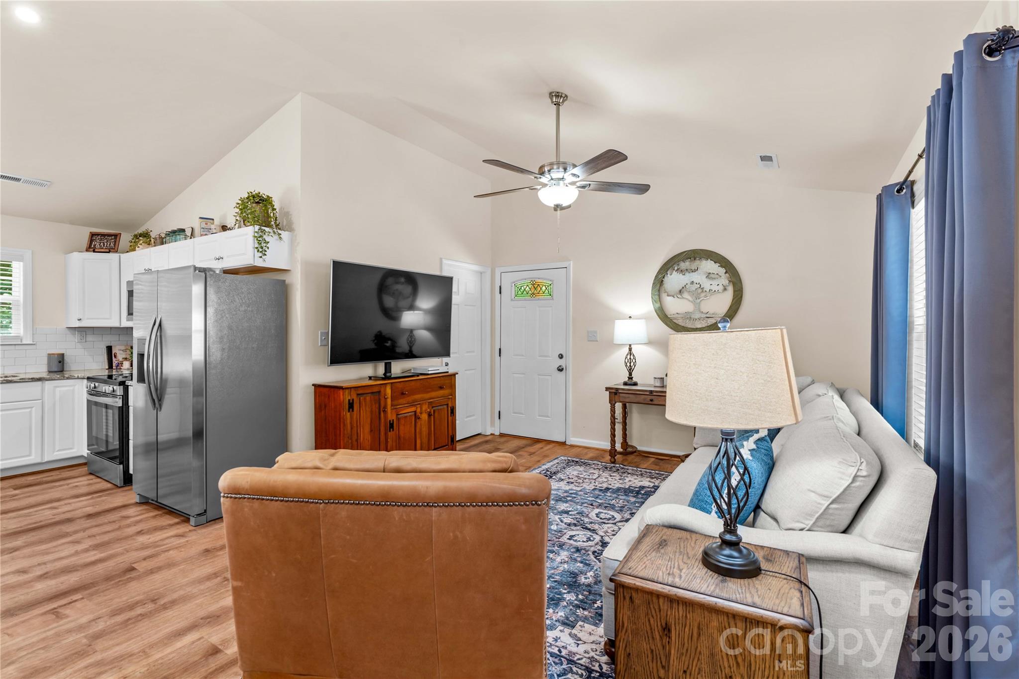 122 S Yadkin River Road — Statesville