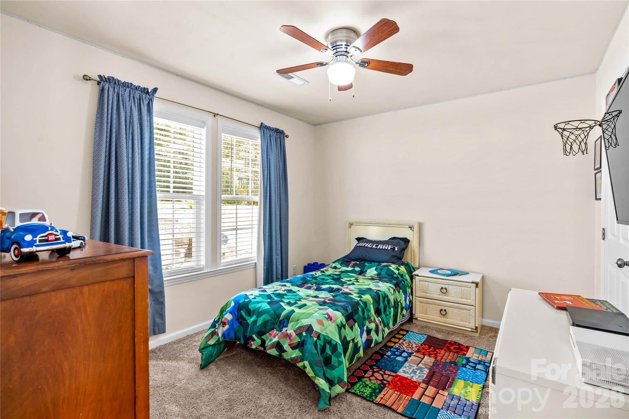 122 S Yadkin River Road — Statesville