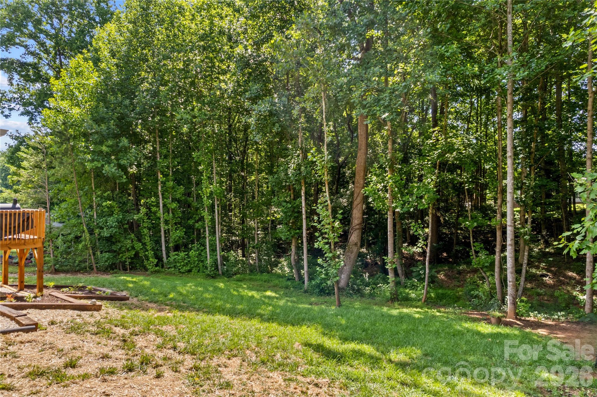 122 S Yadkin River Road — Statesville