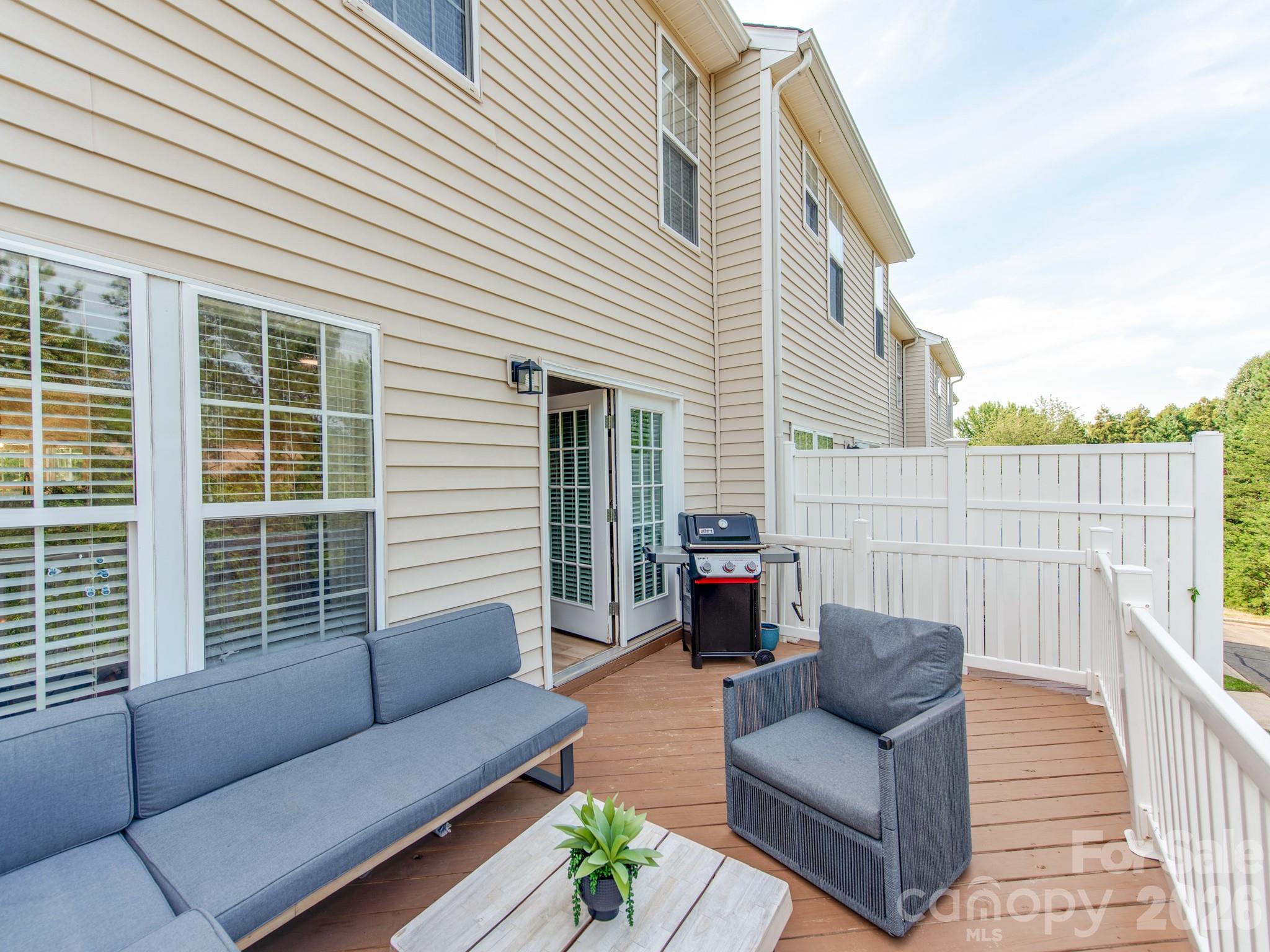 12117 Harrison Steel Drive — Charlotte