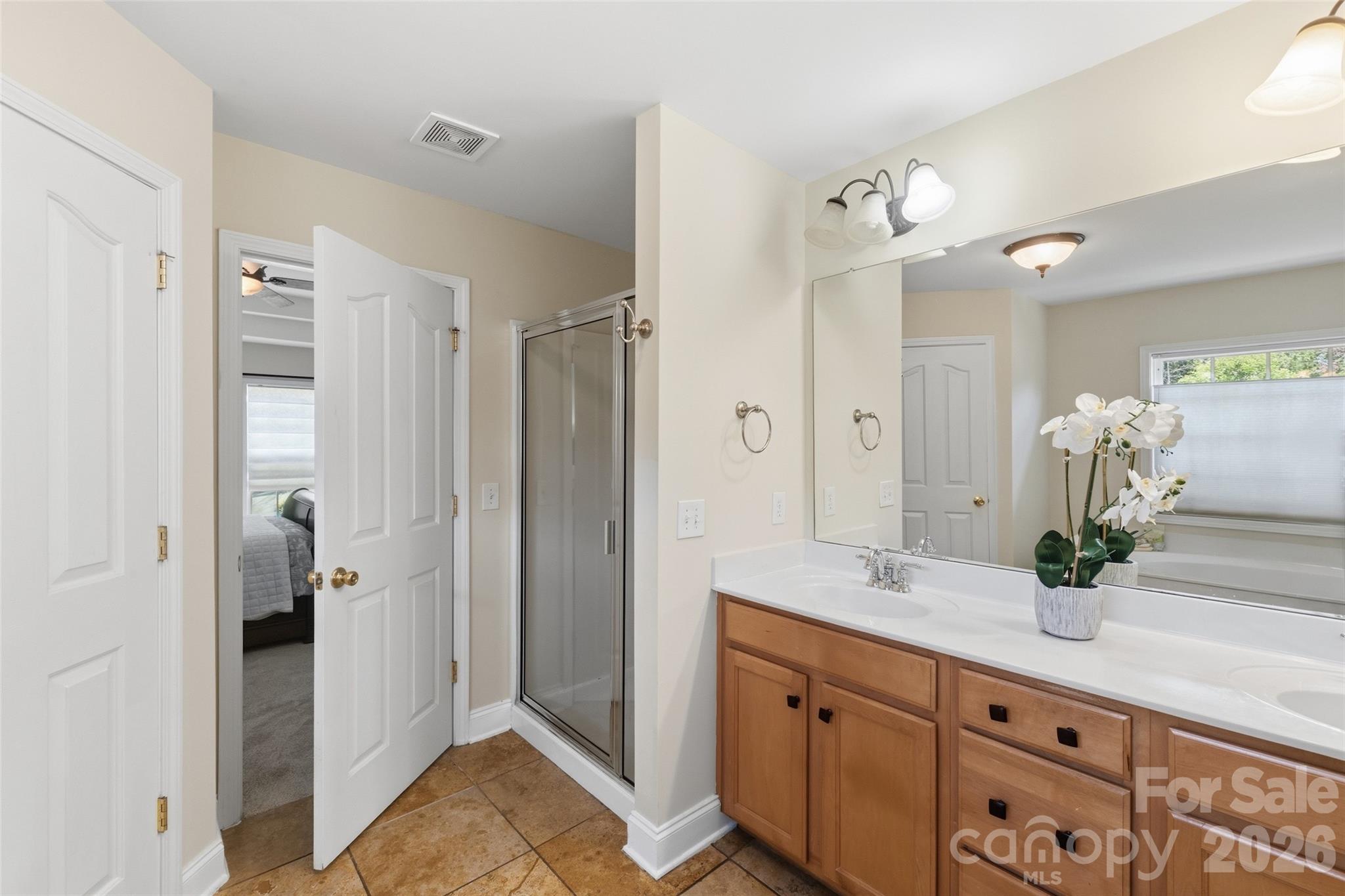 6006 Embassy Court — Wesley Chapel