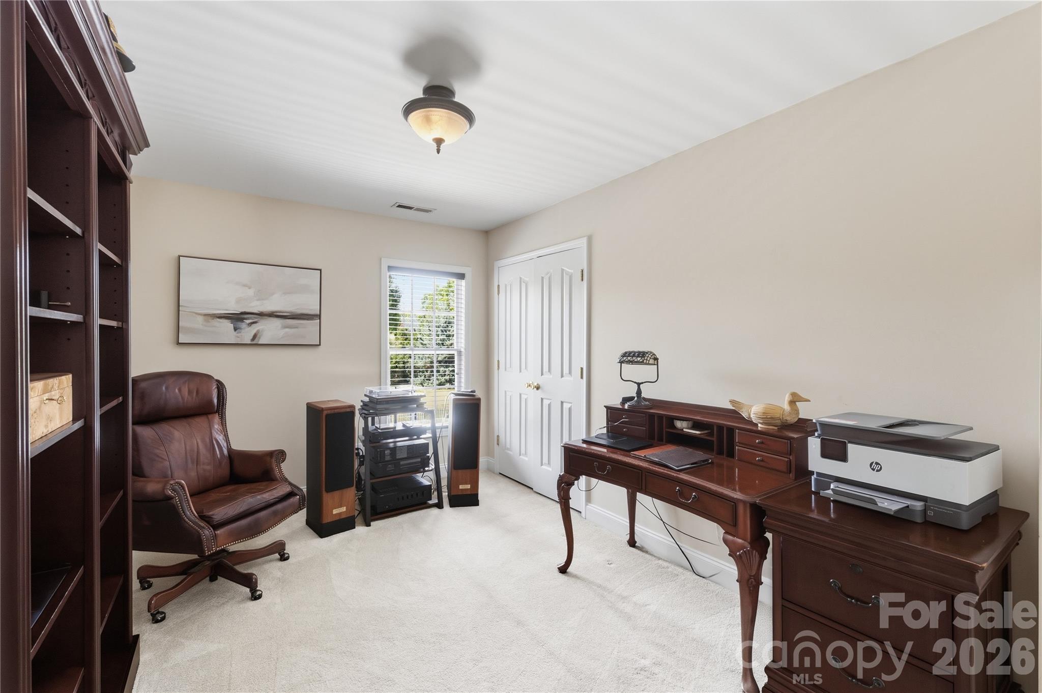 6006 Embassy Court — Wesley Chapel
