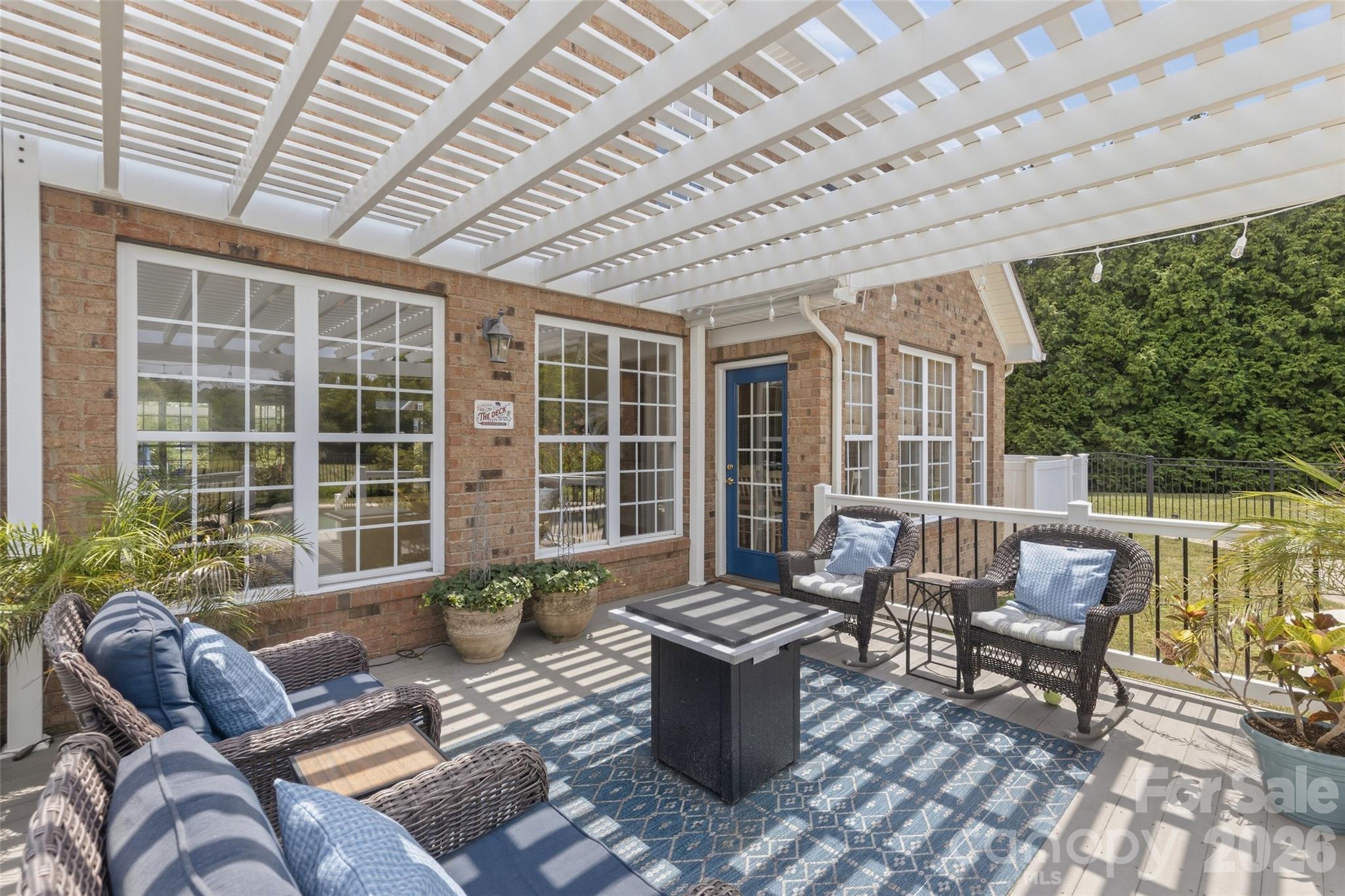 6006 Embassy Court — Wesley Chapel
