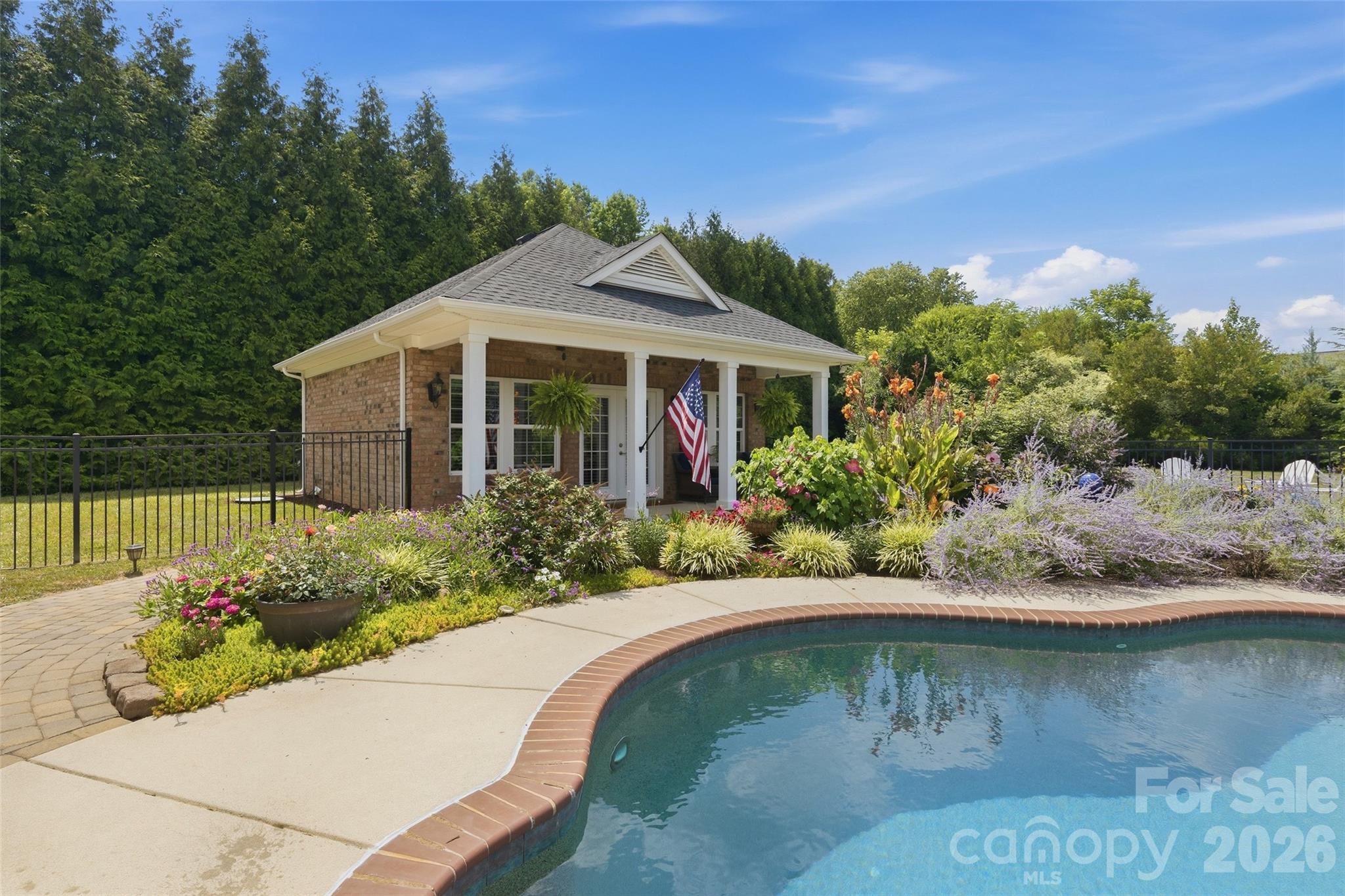 6006 Embassy Court — Wesley Chapel