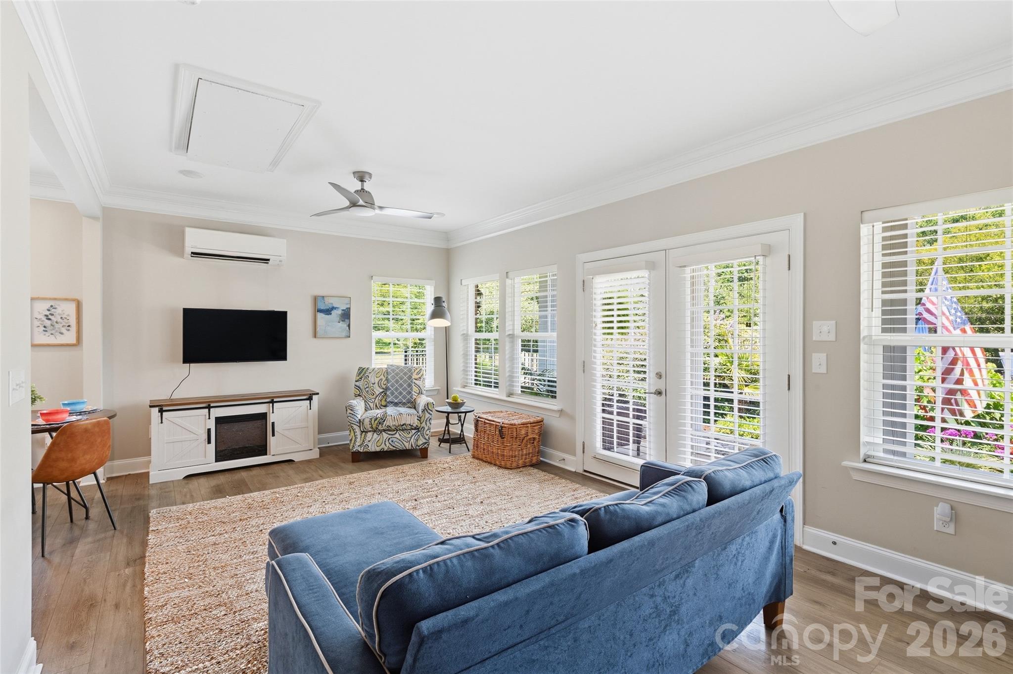 6006 Embassy Court — Wesley Chapel