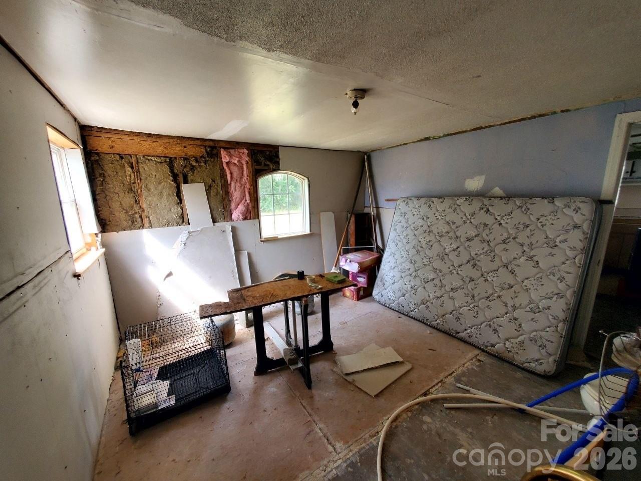 209 E James Street — La Grange