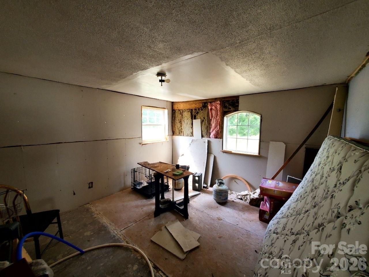 209 E James Street — La Grange