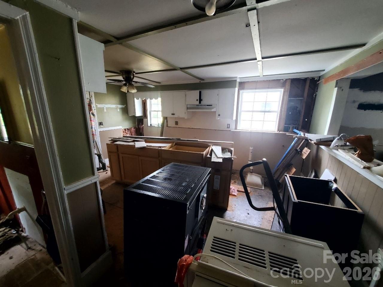 209 E James Street — La Grange
