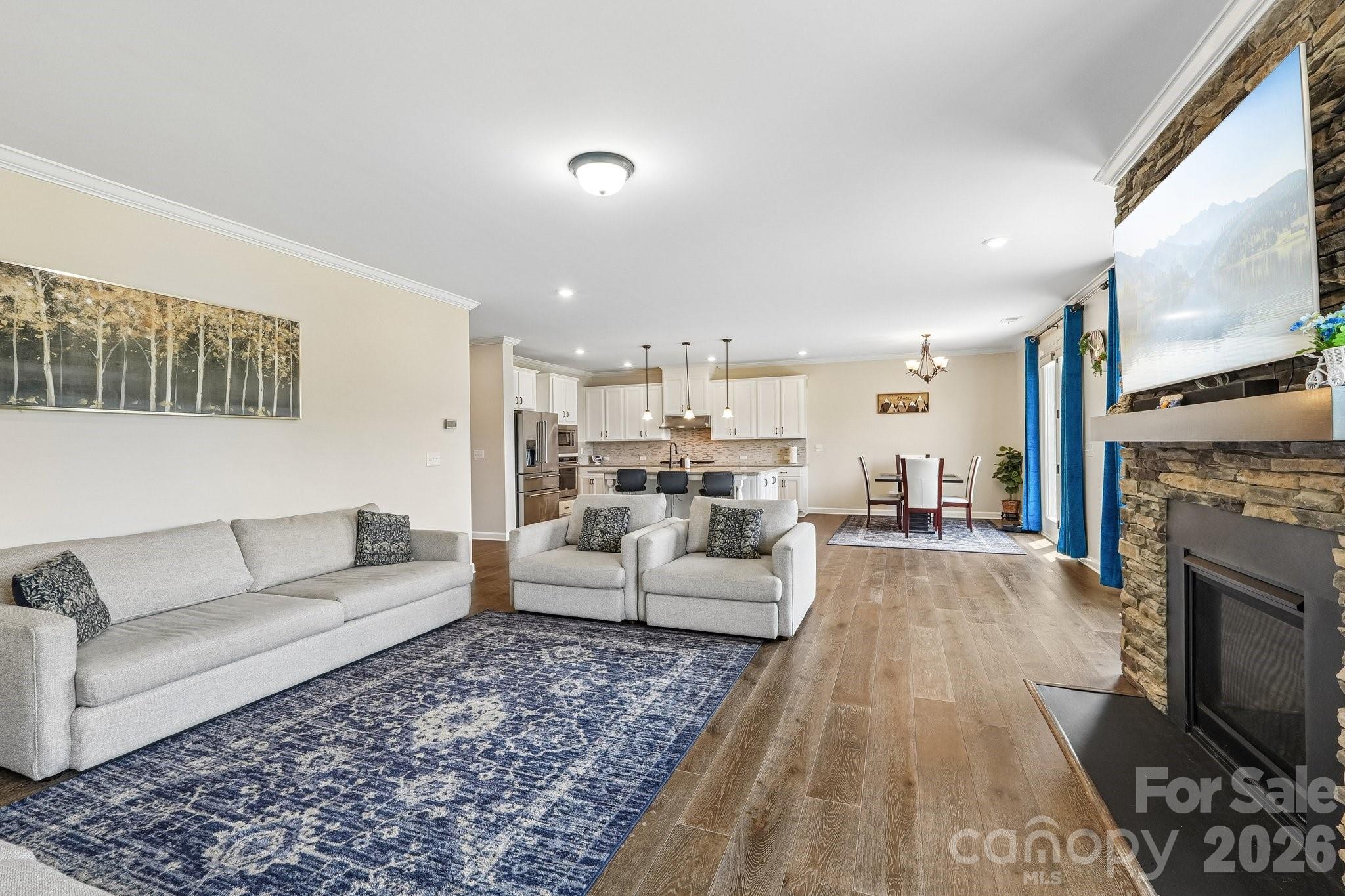 8337 Breton Way — Harrisburg