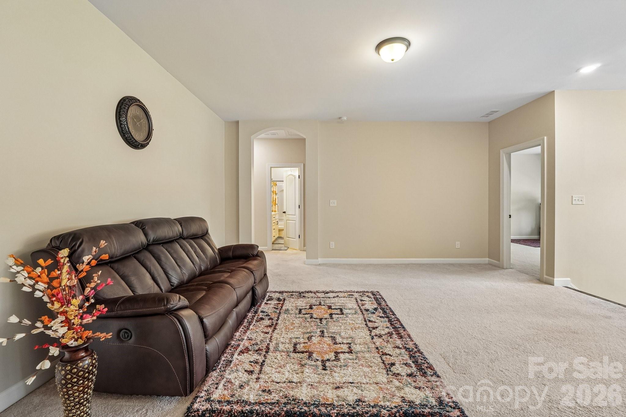 8337 Breton Way — Harrisburg