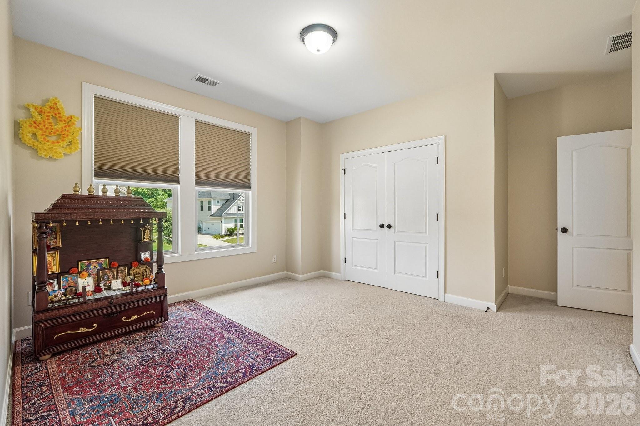 8337 Breton Way — Harrisburg