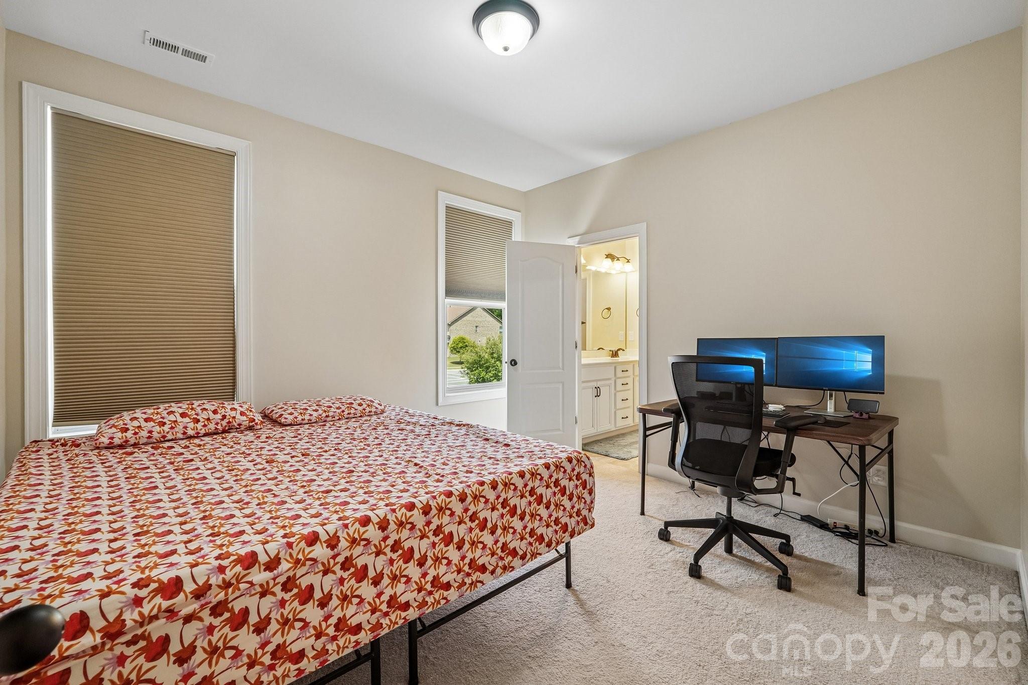 8337 Breton Way — Harrisburg