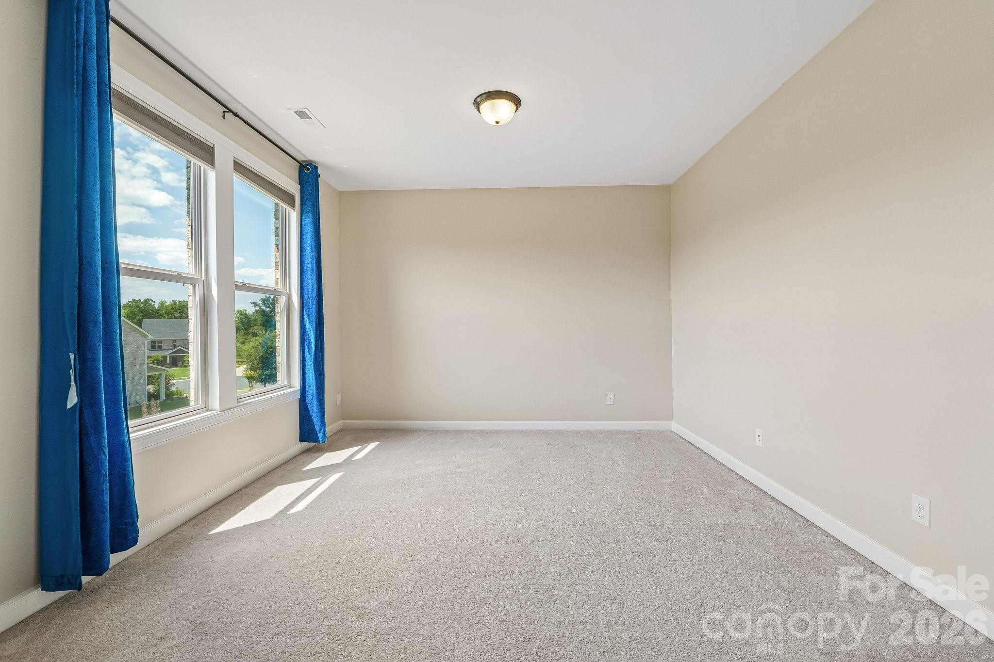 8337 Breton Way — Harrisburg