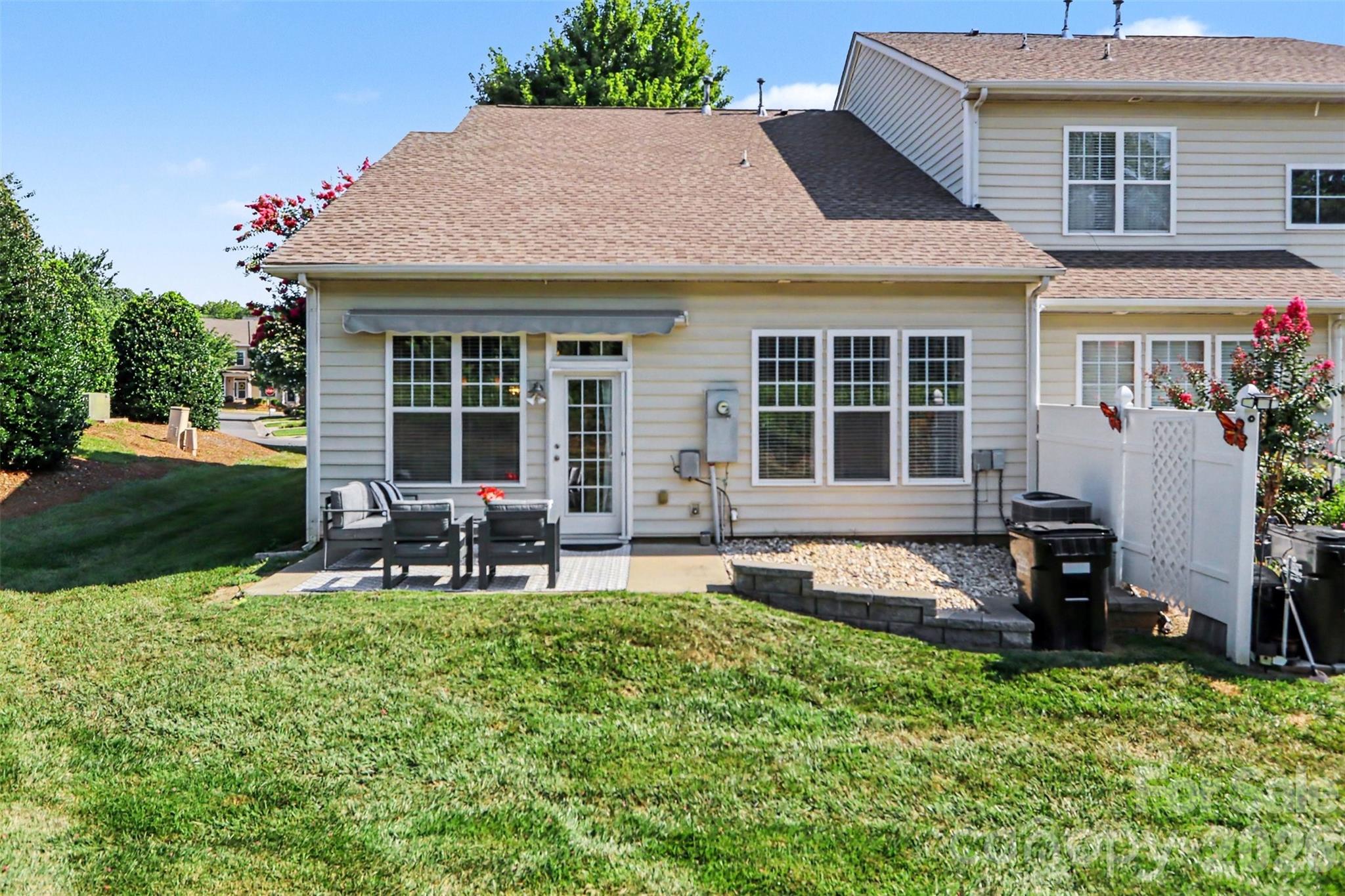 200 Park View Drive — Belmont